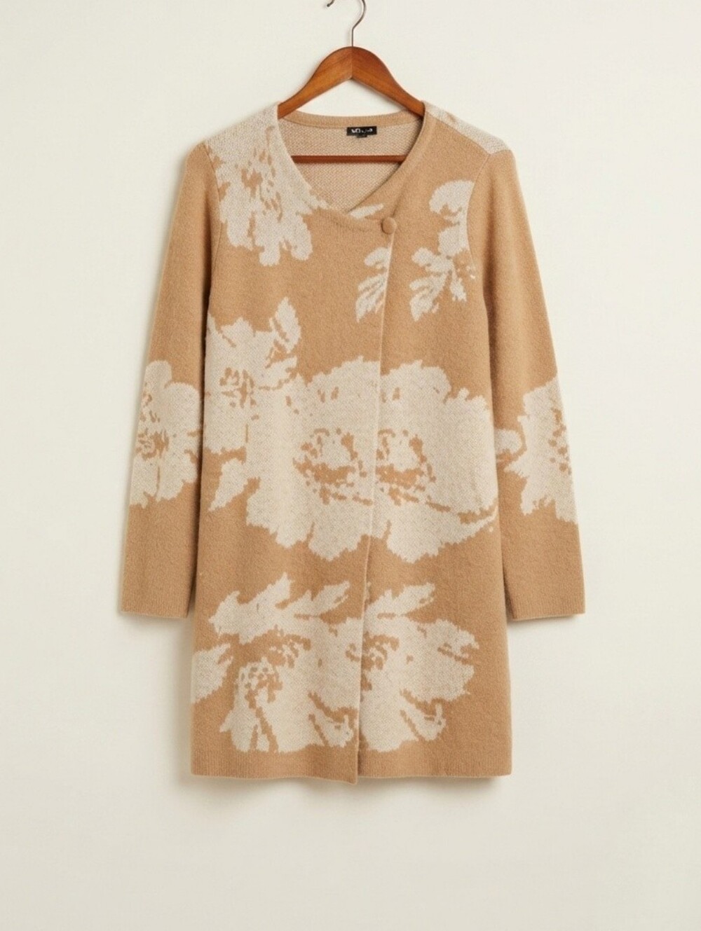 Hannah Cardigan Small NWT